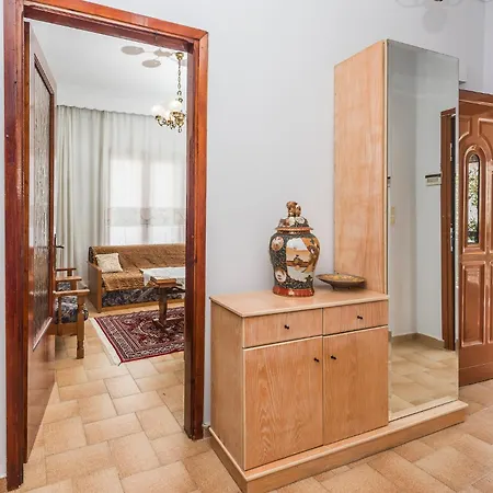 Oikos Skmt Apartment *