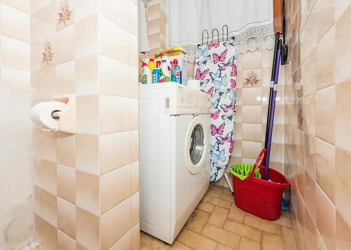 Apartament Oikos Skmt